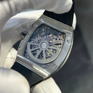 Montre-bracelet mécanique de sport de luxe haut de gamme à remontage automatique, ultra-mince, en titane, avec cadran squelette en forme de barillet - Product Image 6