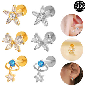 Boucles d'oreilles étoile en titane avec incrustation de cristaux pour piercing d'oreille, cadeau de bijoux - Product Image 1