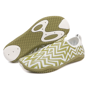 Chaussures aquatiques unisexes d'extérieur – Sandales de plage résistantes aux coupures avec semelle extérieure en caoutchouc antidérapante – Chaussures toutes saisons adaptées aux pieds nus - Product Image 2