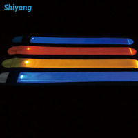 Promotion Vente en gros Bracelet LED personnalisé pour course nocturne