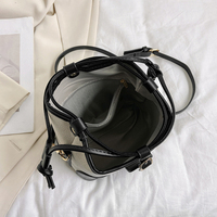 Sac à main de luxe pour femme, sac seau bandoulière pour filles, sac à bandoulière de marque, mini sac messager carré