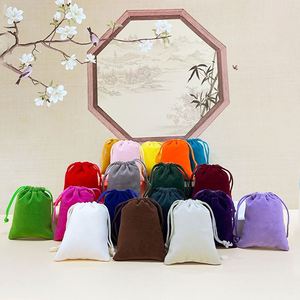 Sac en velours à cordon de serrage en gros 2700407, faible MOQ, impression de logo, sac d'emballage cadeau personnalisable, sac à bonbons de mariage, souvenir pour invités - Product Image 4