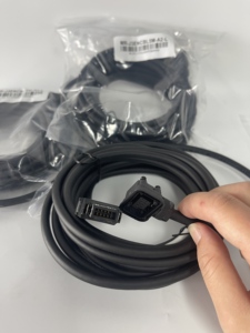 สายเซอร์โว MR-J3ENCBL5M-A2-L - Product Image 1