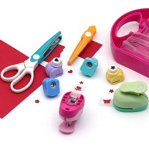 Kit combiné de découpeurs en plastique et métal pour dentelle, motif étoile et fleur, grand poinçon manuel pour enfants - Product Image 4