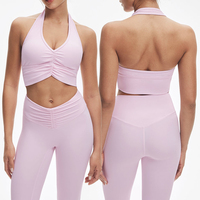 Ensemble de yoga OEM personnalisé pour femme, avec col licou, leggings froncés à taille en V et effet ventre plat, et soutien-gorge à maintien léger, pour le sport et l'entraînement