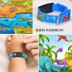 Pulsera de Identificación Infantil con Nombre Grabado, Diseño de Dinosaurio - Product Image 5