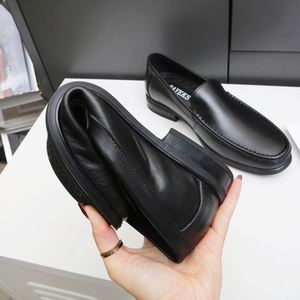 Mocassins de bureau de luxe personnalisés à bout carré noir, en cuir véritable respirant et léger, à lacets, pour printemps-été - Product Image 3