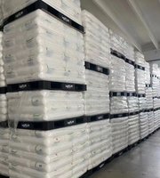 Granulés de PP à haute transparence, haute brillance et haute rigidité pour le moulage par injection-soufflage de contenants médicaux, alimentaires et ménagers