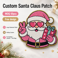 En gros, patchs en chenille personnalisés rose Père Noël, badges brodés thermocollants en vrac (cœur de Noël, lunettes, signe de paix)