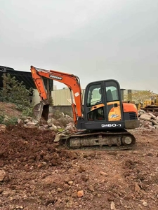 รถขุดดินขนาดเล็ก DOOSAN DH60 มือสอง ราคาประหยัด รุ่นเกาหลี DH 60 6 ตัน 6T แบบตีนตะขาบ พร้อมเครื่องยนต์ Yanmar และชุดเกียร์ - Product Image 2