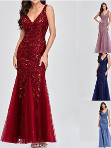 Popular European and American summer dress, stylish and elegant <b>sequin</b> V-neck gown for ladies - Product Image 1