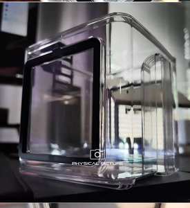 Caja de Cría de Peces de Acrílico Transparente de 15x15x15cm - Diseño Colgante, Apta para Acuarios de Camarones/Guppys - Product Image 4