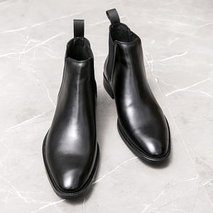 Chaussures habillées Oxford rétro décontractées pour hommes, à semelle en cuir, bout rond et dessus en cuir lavé de peau de cheval - Product Image 2