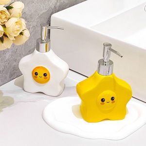 ชุดจ่ายสบู่เซรามิค Smiley Star & Sunny Egg - ของตกแต่งห้องน้ำเด็กน่ารักและที่ปั๊มโลชั่น - Product Image 1