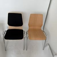 Chaise de réunion empilable avec siège en contreplaqué pour usage commercial