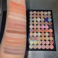 Palet Rias Mata Vegan Pigmen Tinggi yang Dapat Disesuaikan Dengan Palet Eyeshadow Matte Nude dan Shimmer Glitter