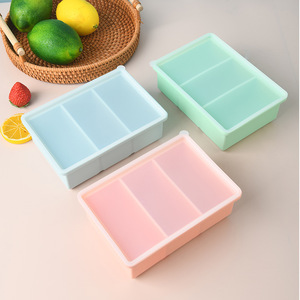 Bandeja de Hielo Reutilizable de Silicona de Grado Alimenticio, Ecológica, Flexible, Segura, Multitamaño, con Tapa - Product Image 5