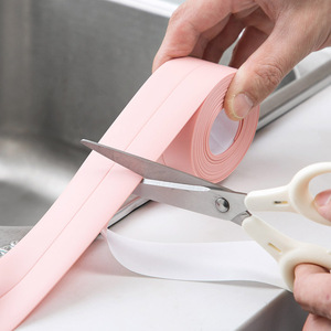 Auto-Adhésif Évier de Cuisine Fenêtre Mur Comptoir Toilette L'écart Couture Autocollants Anti-Moisissure Imperméable à L'eau De Cuisine Bande de Carreaux De Salle De Bain