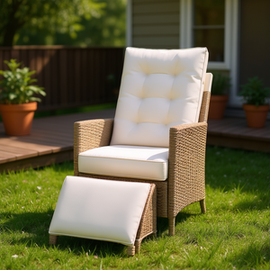 Silla Reclinable de Ratán Sintético para Patio con Reposapiés, Beige, Muebles de Jardín para Exteriores, Asiento Tapizado de Estilo Contemporáneo - Product Image 2
