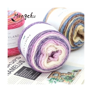 Sợi Len Bồng Bềnh Sợi Len Merino Mềm Mại Trung Quốc Cuộn Crochet Sợi Bông Chuyển Màu Acrylic Bóng Nhiều Màu Giá Rẻ - Product Image 1