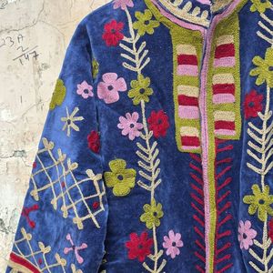 Abrigo de Algodón para Mujer con Cuello Mandarín, Bordado Suzani, Acolchado de Terciopelo, Estampado Floral, Manga Larga, para Invierno - Product Image 6