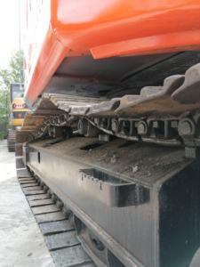 Excavatrice sur chenilles moyenne Hitachi ZX225US d'origine japonaise d'occasion, moteur prêt à l'emploi de 100% tonnes, capacité du godet de 22.5 à 0.8 m - Product Image 4