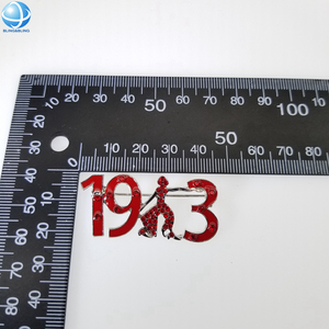 Spilla Rossa con Strass Numero Theta della Sorority Delta Fortitude 1913 per la Celebrazione del Anno di Fondazione dell'Organizzazione Greca - Product Image 5