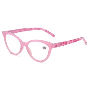 Nouvelles lunettes de lecture ultra-légères transfrontalières pour hommes et femmes, avec étui en gelée, motif floral et élégant, anti-rayonnement. - Product Image 4