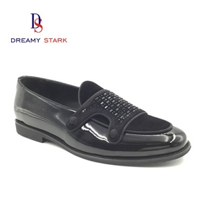 Mocassins Homme en Daim Haut de Gamme à Motif Cœur Rêveur Stark - Antidérapants et Respirants pour Bureau et Carrière Automne/Hiver - Product Image 1