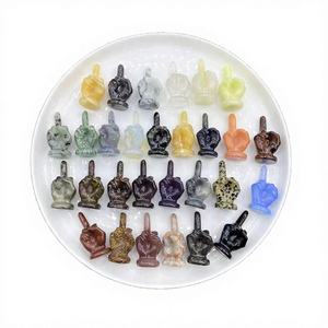 Youning 5cm Statue d'animal en pierre précieuse naturelle sculptée à la main (Obsidienne, Quartz Rose, Labradorite, Pyrite) en forme de doigt d'honneur - Product Image 4