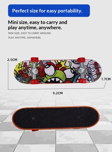 Mini-skateboards de table créatifs et professionnels, petits et abordables, pour fêtes, cadeaux et jouets. - Product Image 6