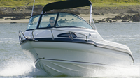 Bateau de pêche en PRF à coque en V profond à grande vitesse Console centrale soudée Sport Yacht Cruiser à vendre pour la croisière touristique
