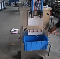 Remplisseuse de liquide corrosif à double tête pour nettoyeur de toilettes Harpic Machine de remplissage de liquide pour bouteilles
