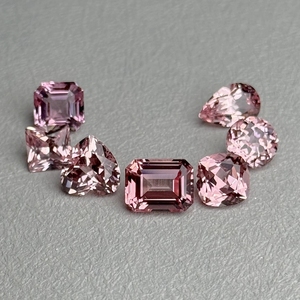 พลอยมอร์แกไนต์สีชมพูสังเคราะห์ ทรงอัสร์ โอวอล เพียร์ ร��ウンド คุชชั่น ปรินเซส ฮาร์ท ขนาด 3-12 มม. - Product Image 4