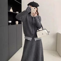 Ensemble pull et jupe deux pièces en maille boutonnée patchwork pour femme, style coréen décontracté ample anti-plis, col rond, en nylon/coton