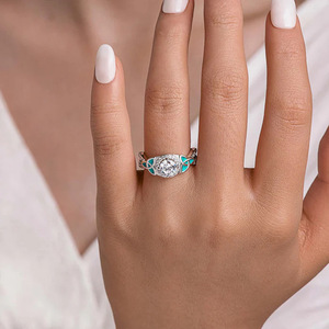 T0889 Anello di Fidanzamento da Donna in Argento 925 con Diamante Rotondo Brillante e Incastonatura a Griffe con Accenti in Turchese, Gioielleria Fine - Product Image 5