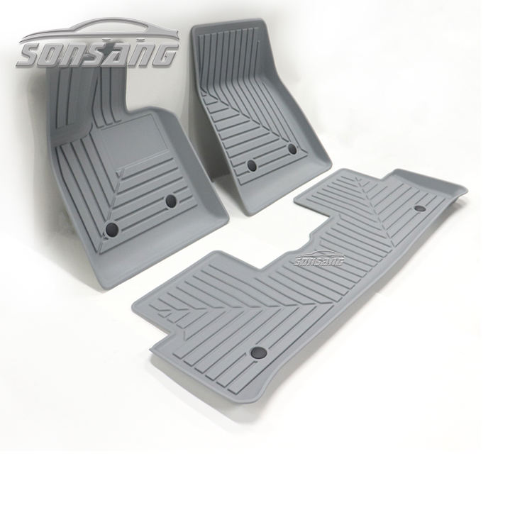 Tapis de voiture gris