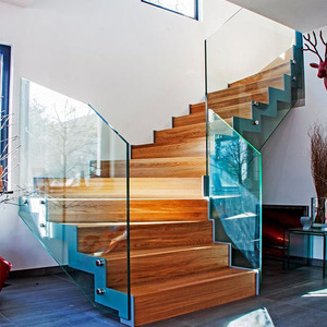 Design Innovativo Ringhiera in Vetro Temperato a L da 12mm e Scala in Vetro Laminato o Legno con Sistema di Fissaggio in Acciaio - Product Image 2