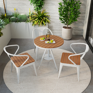 Conjunto de Muebles de Jardín de Madera Maciza Moderna para Exteriores, Resistente al Sol y al Agua, con Estructura de Hierro, <span class=keywords><strong>Mesa</strong></span> de Comedor de 2 Plazas y Sillas para Patio o Balcón - Product Image 2