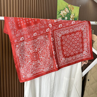 En stock, vente en gros, magnifique design, prix réel, foulards carrés en satin de soie 12 mm, marque de luxe, bandana en soie 68*68 cm, 3 couleurs.