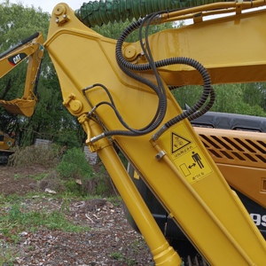 Pelleteuse sur chenilles Komatsu PC130 d'occasion du Japon-Machines de construction de haute qualité à faible horaire - Product Image 4