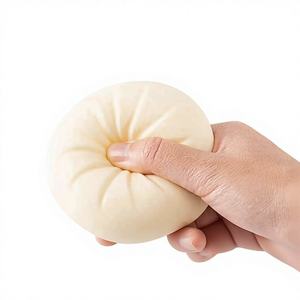 Juguete antiestrés de peluche con forma de bollo, para aliviar la ansiedad, lindo y relajante. - Product Image 3