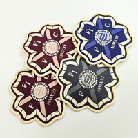 Patchs brodés en chenille personnalisés de créateur en gros, impression par transfert thermique durable, logo de club, décoration en sequins sur toile, fleur
