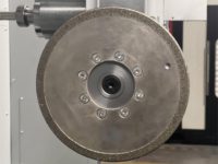 Machine de débavurage robotisée industrielle pour pièces de fonderie en fonte de fer