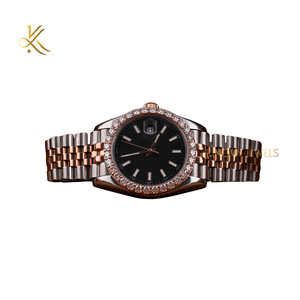 Montre en diamant Moissanite pour femmes avec bracelet fin délicat et accents de diamants étincelants sur le cadran, parfaite pour un usage quotidien - Product Image 1