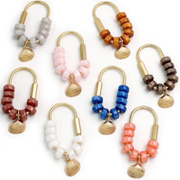 Porte-clés et breloque de sac à main en forme de coquillage perlé coloré, avec anneau en D en U et pendentif coquillage métallique, pour la décoration de sacs à main et de sacs.