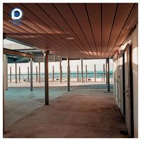 Panneaux de plafond suspendu en aluminium Prima, solution de plafond moderne pour les projets d'hôtels, de restaurants et de bureaux