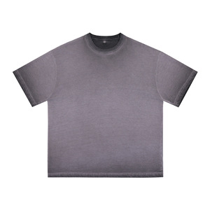 <span class=keywords><strong>เสื้อ</strong></span><span class=keywords><strong>ยืด</strong></span>แขนสั้นสไตล์อเมริกัน 230 กรัม ทรงโอเวอร์ไซส์ ลุคดิสเทรส ซักย้อน 100% ผ้าฝ้าย ทรงเทรนดี้สำหรับผู้ชาย ลวดลายไล่เฉด<span class=keywords><strong>สี</strong></span>แบบแว็กซ์วอช - Product Image 2