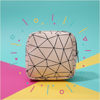 Sac de voyage polochon imperméable, tendance 2026, avec compartiments, isotherme, extensible, pour maquillage et articles de voyage, disponible sur les marchés en ligne