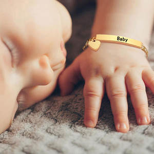 Pulsera Cubana Personalizada con Nombre, Chapada en Oro de 14k/18k, Acero Inoxidable 316L, Pulseras Grabables para Bebés y Niños - Product Image 1